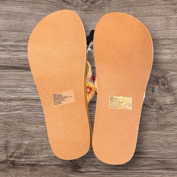 SO Goods for Life Colorful Crocheted Woven Strap Flip Flop Sandals Sz Women’s 6 - Picture 3 of 4